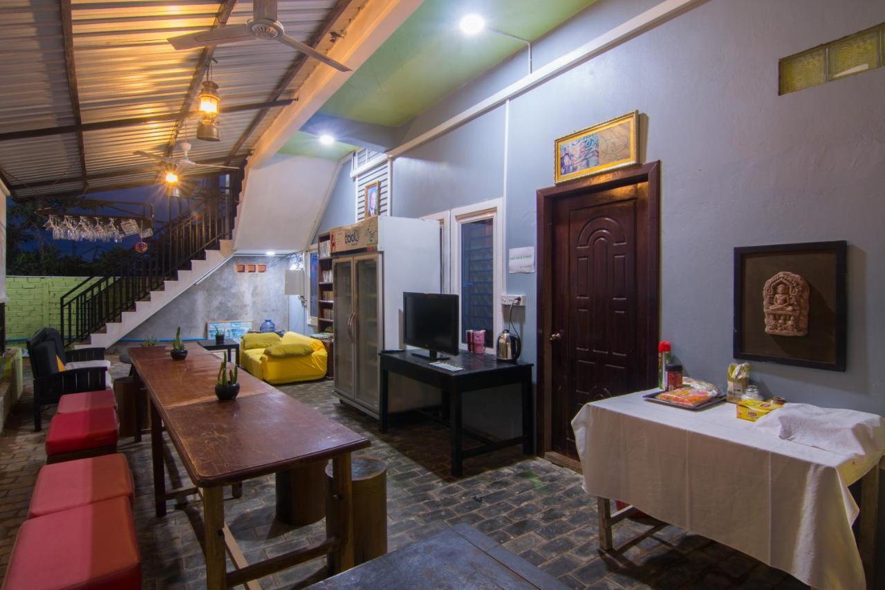 Relax Resort Angkor Villa Siem Reap Bagian luar foto