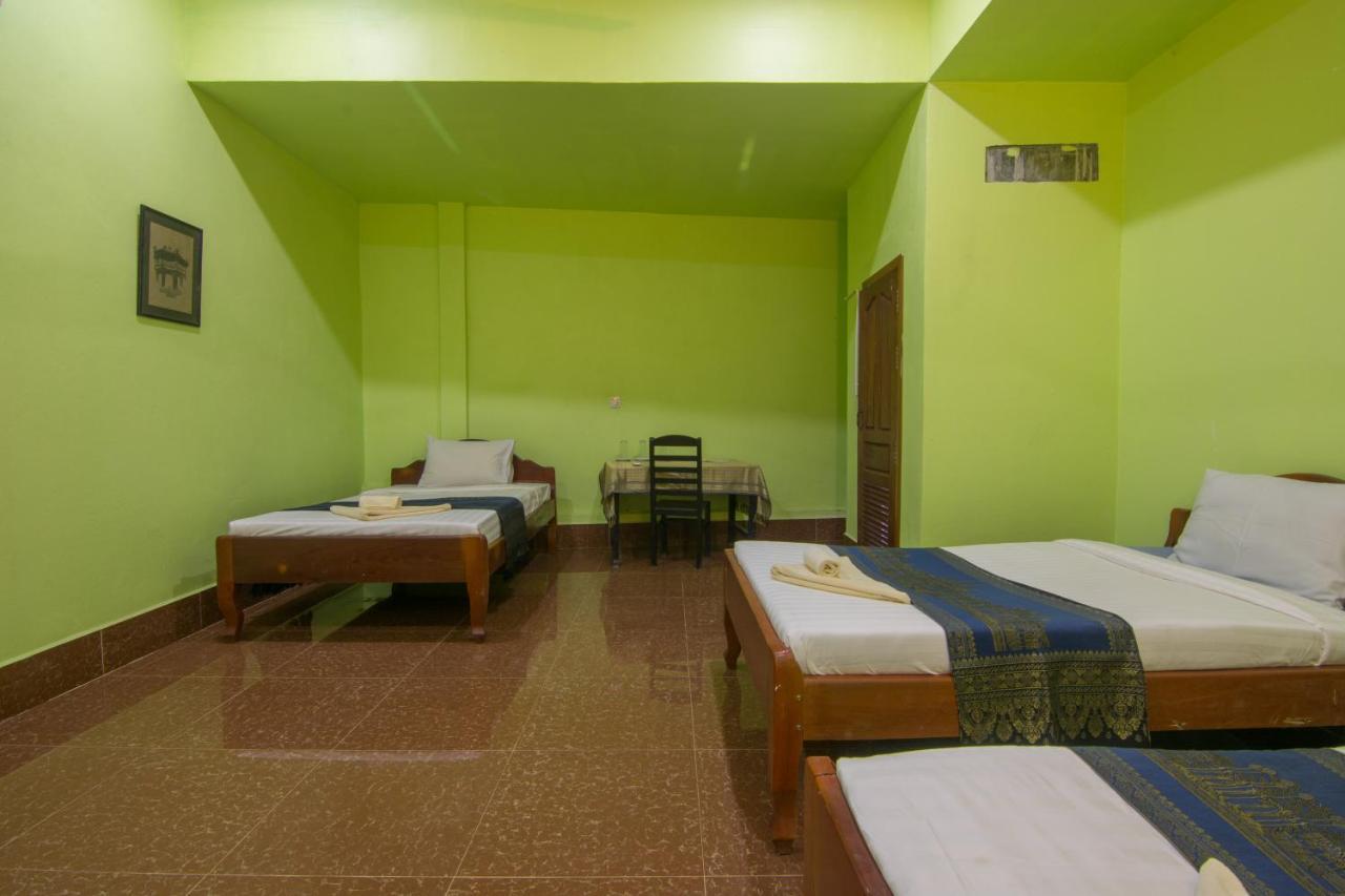 Relax Resort Angkor Villa Siem Reap Bagian luar foto